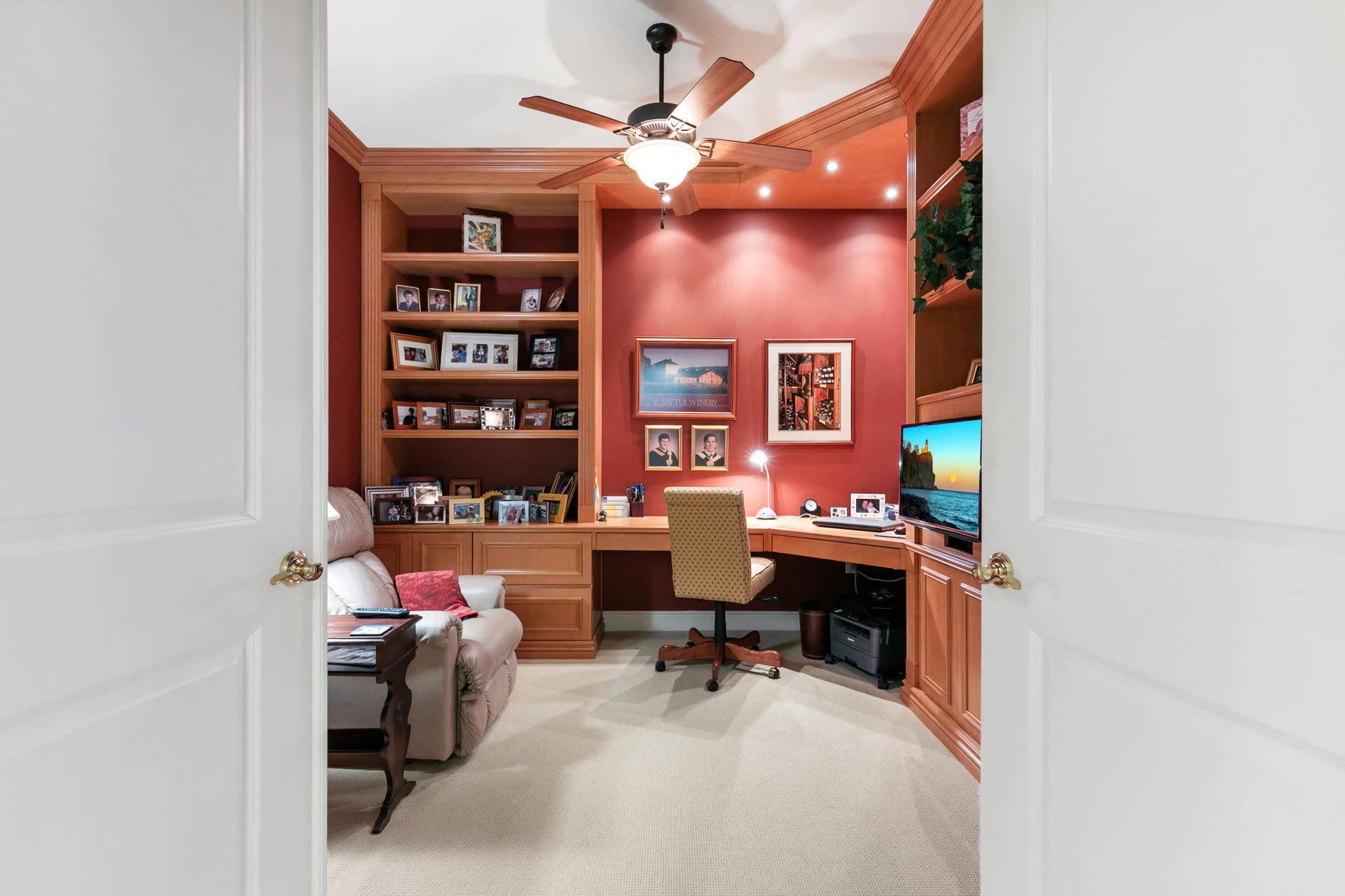 1063 Hillsboro Mile, #707, Hillsboro Beach, FL 33062 Office/den