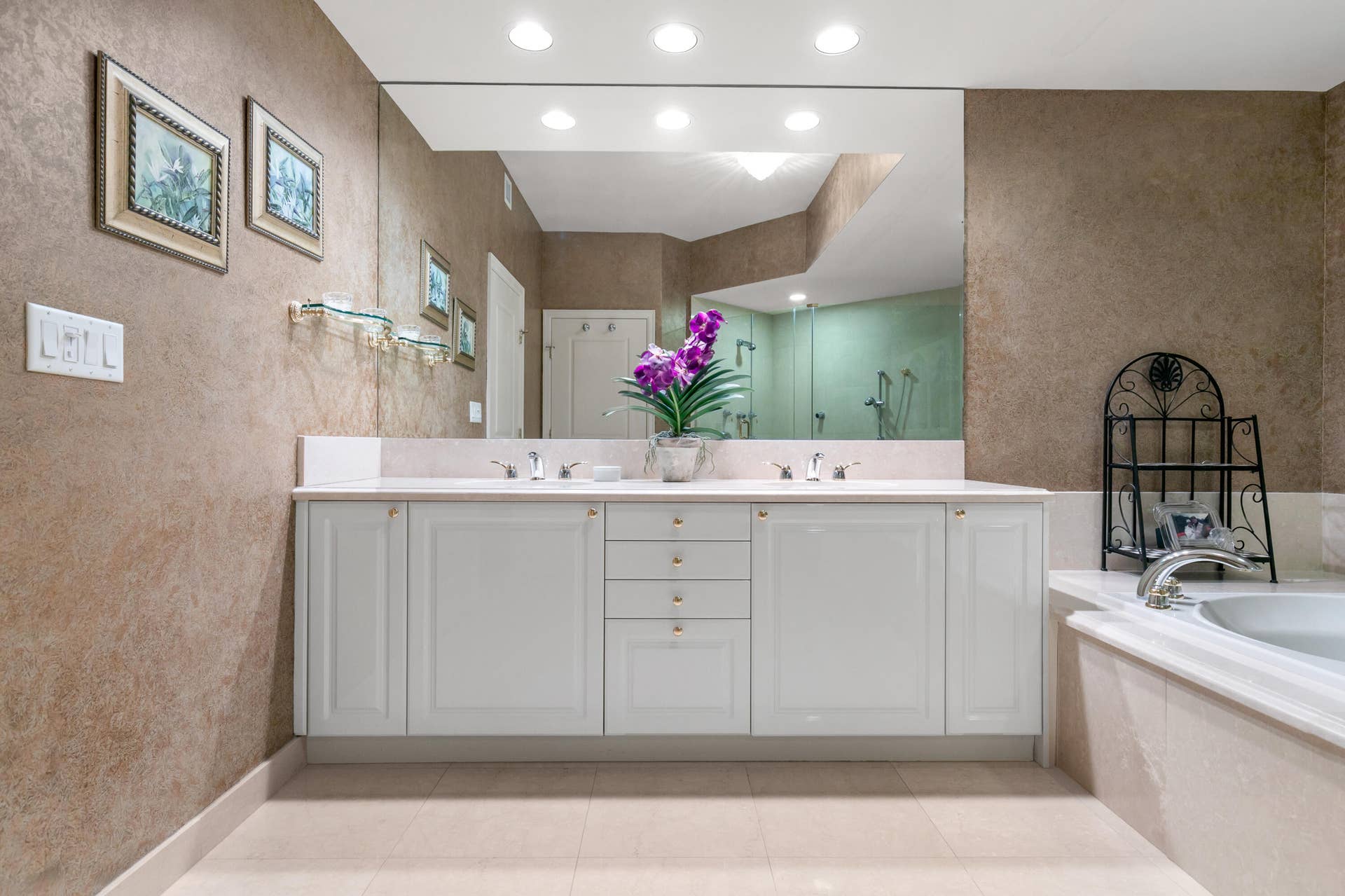 1063 Hillsboro Mile, #707, Hillsboro Beach, FL 33062 Primary ensuite luxury spa bath