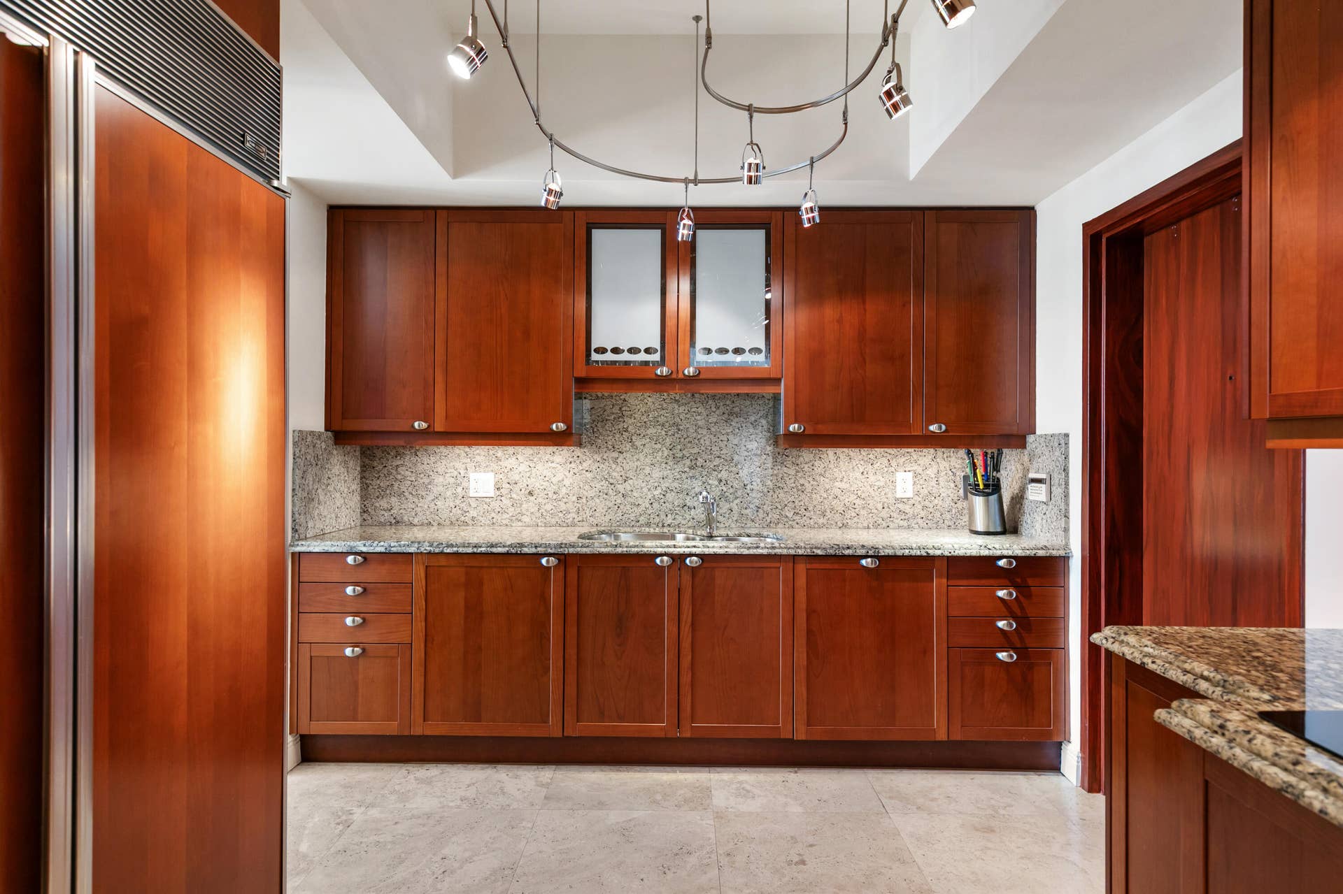 1063 Hillsboro Mile, #707, Hillsboro Beach, FL 33062 Kitchen