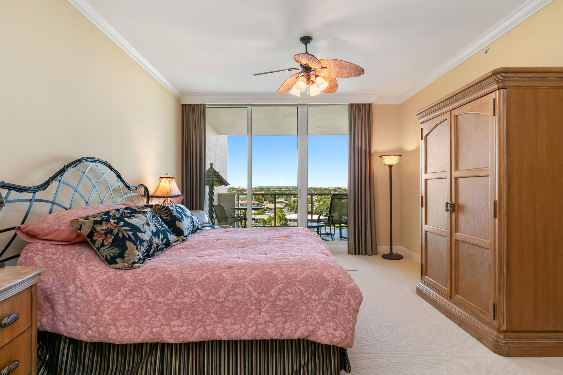 1063 Hillsboro Mile, #707, Hillsboro Beach, FL 33062 Primary suite
