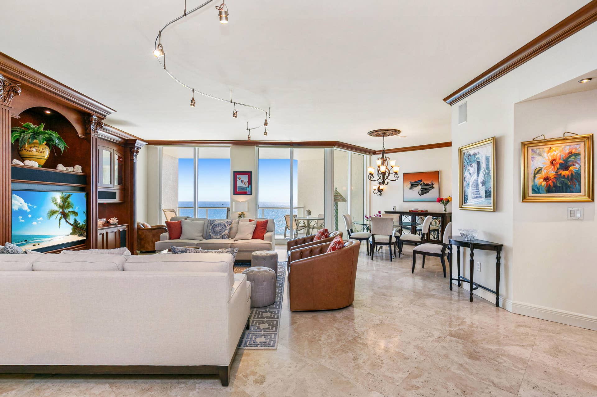 1063 Hillsboro Mile, #707, Hillsboro Beach, FL 33062 Living area