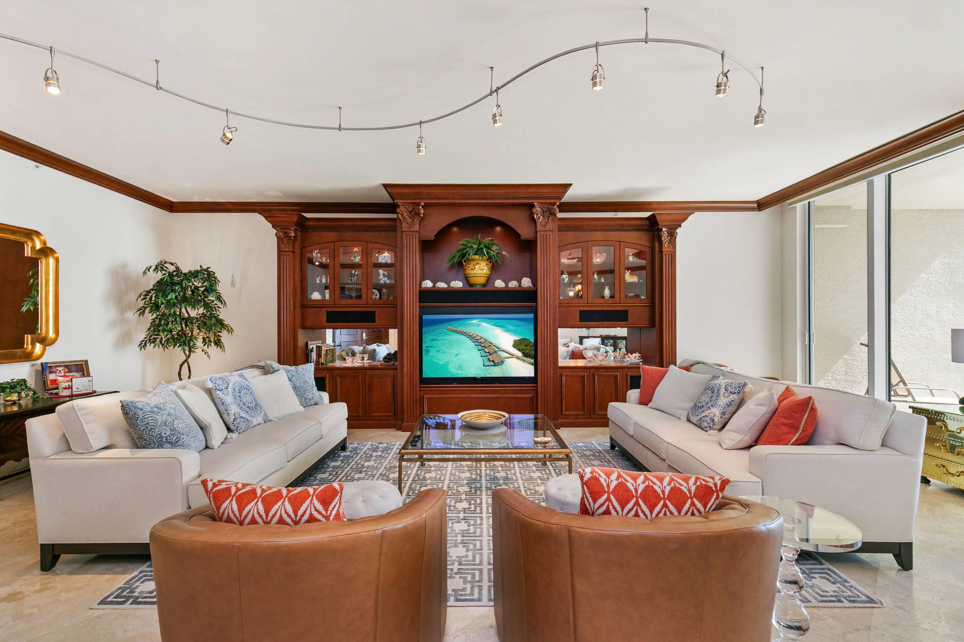 1063 Hillsboro Mile, #707, Hillsboro Beach, FL 33062 Living area.