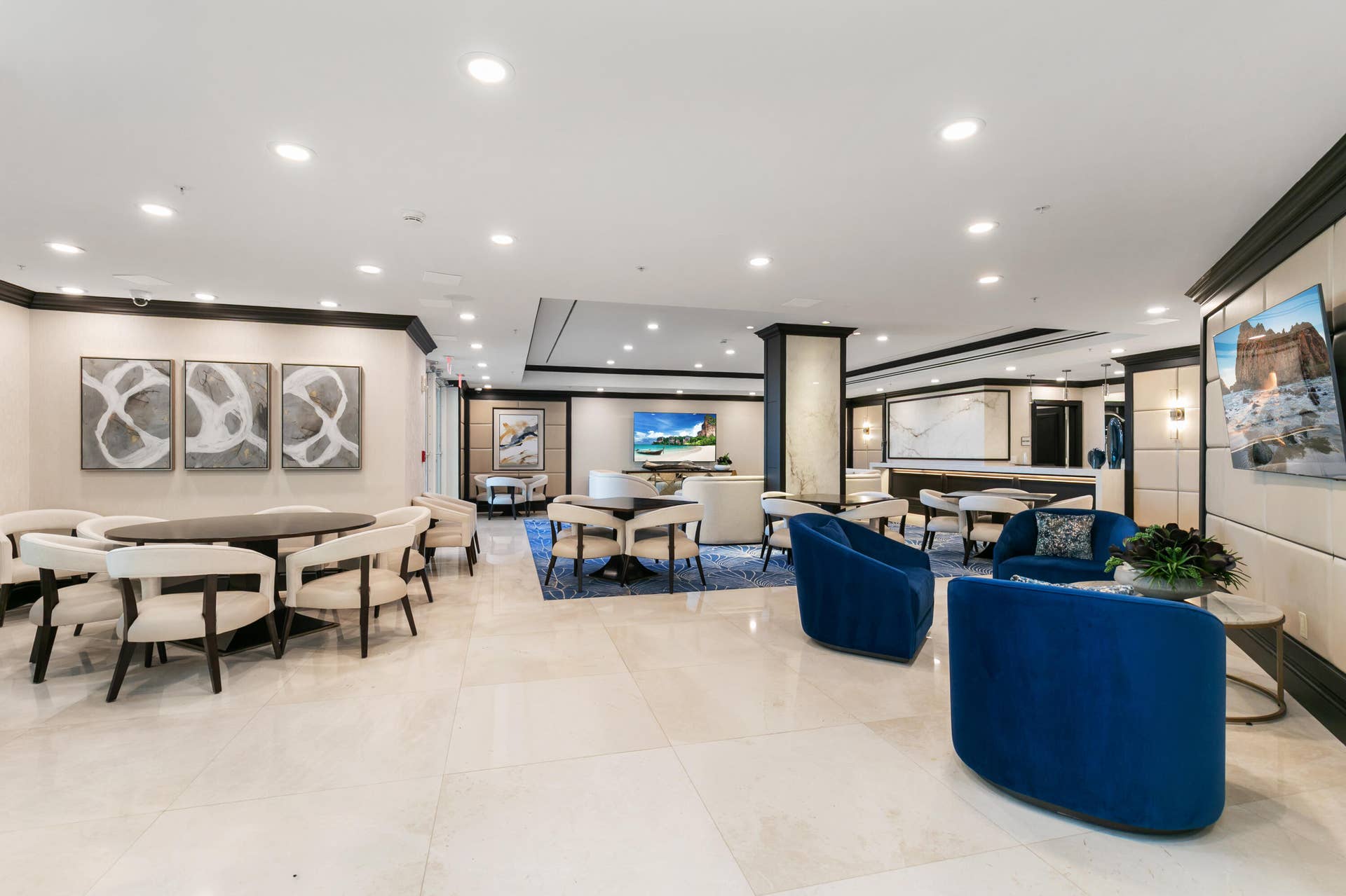 1063 Hillsboro Mile, #707, Hillsboro Beach, FL 33062 Social and event room