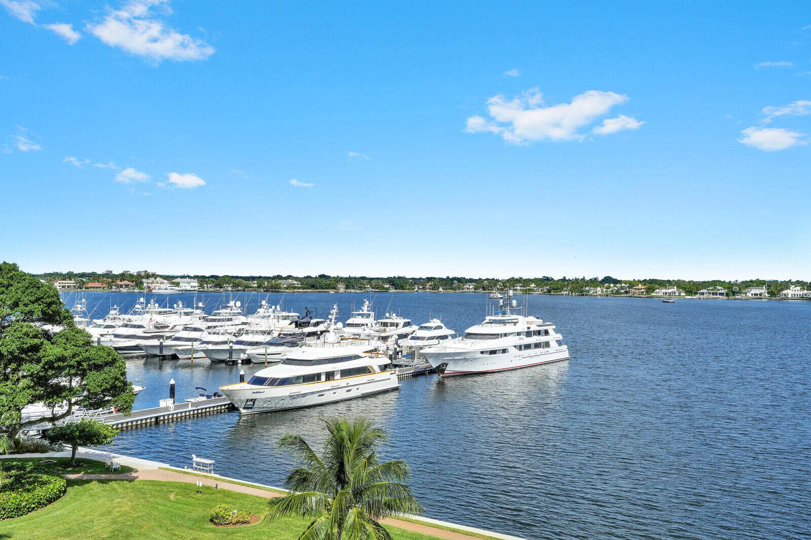 132 LAKESHORE Drive, #617, North Palm Beach, FL 33408 View