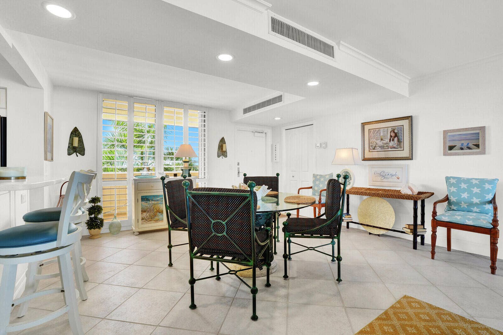 132 LAKESHORE Drive, #617, North Palm Beach, FL 33408 Dining room