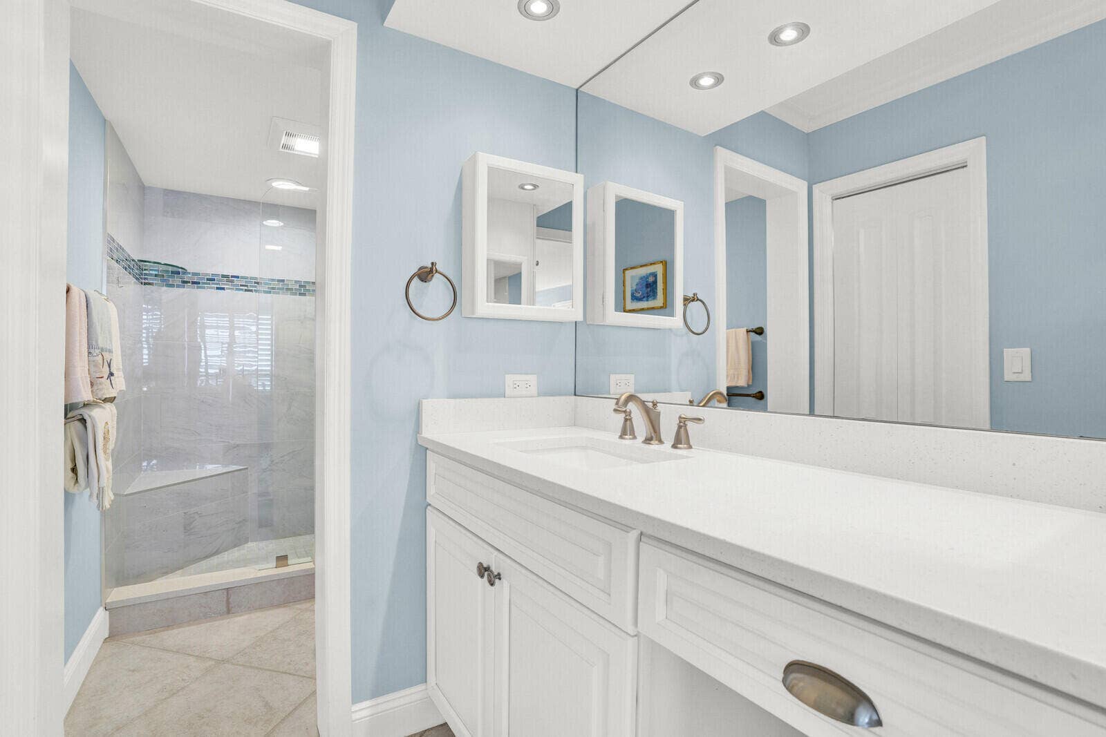 132 LAKESHORE Drive, #617, North Palm Beach, FL 33408 Primary Bathroom