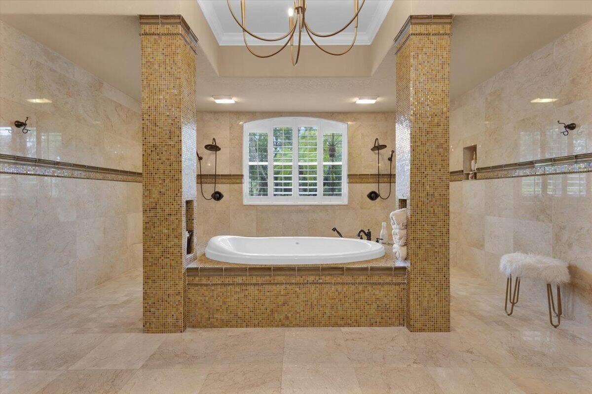 7953 Saddlebrook Drive, Port St Lucie, FL 34986 Master Bath with Soaking Tub