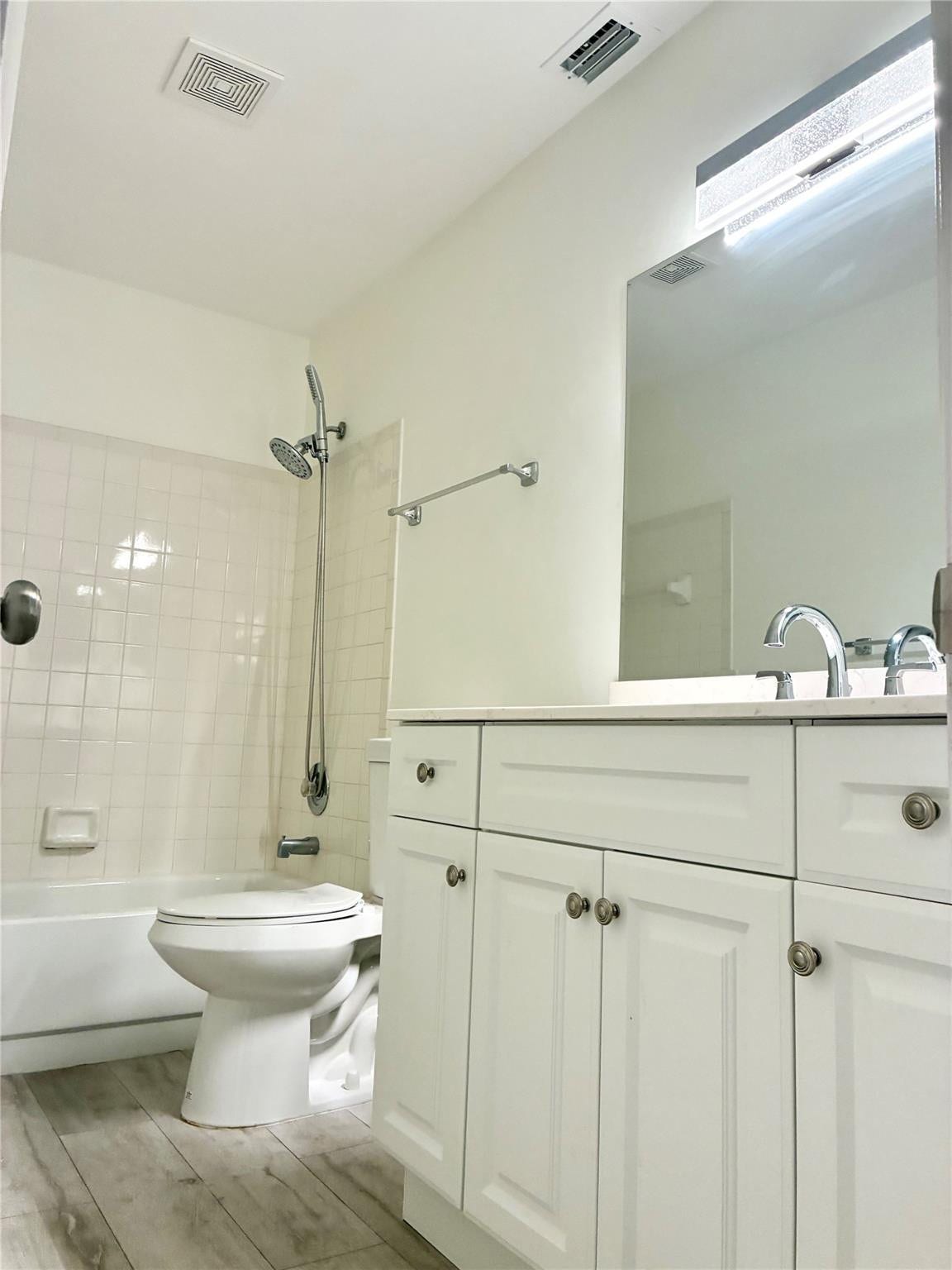 176 Bent Arrow Drive, Jupiter, FL 33458 Second Bathroom