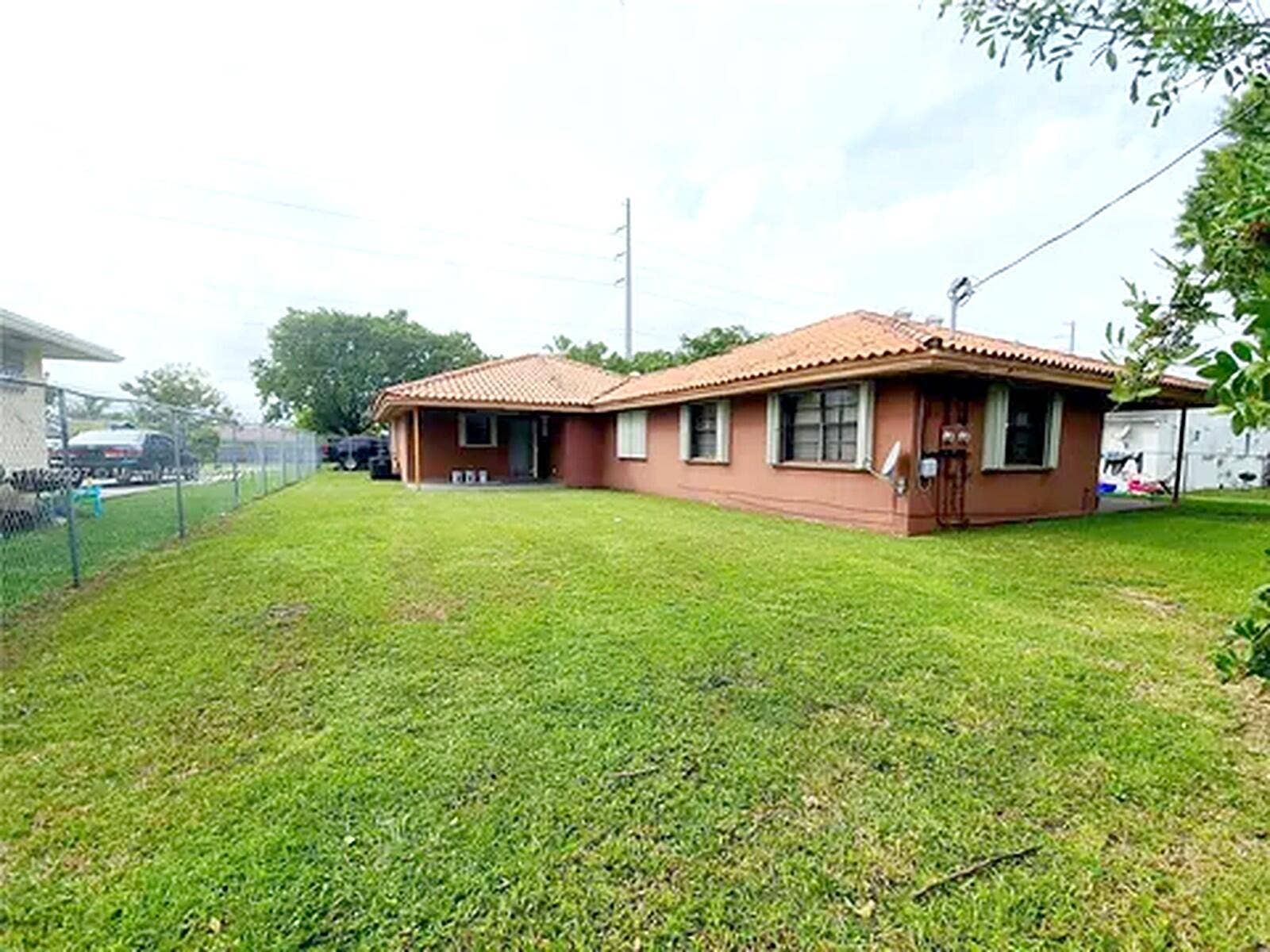 17337 SW 107TH Avenue, Miami, FL 33157 IMG_1589