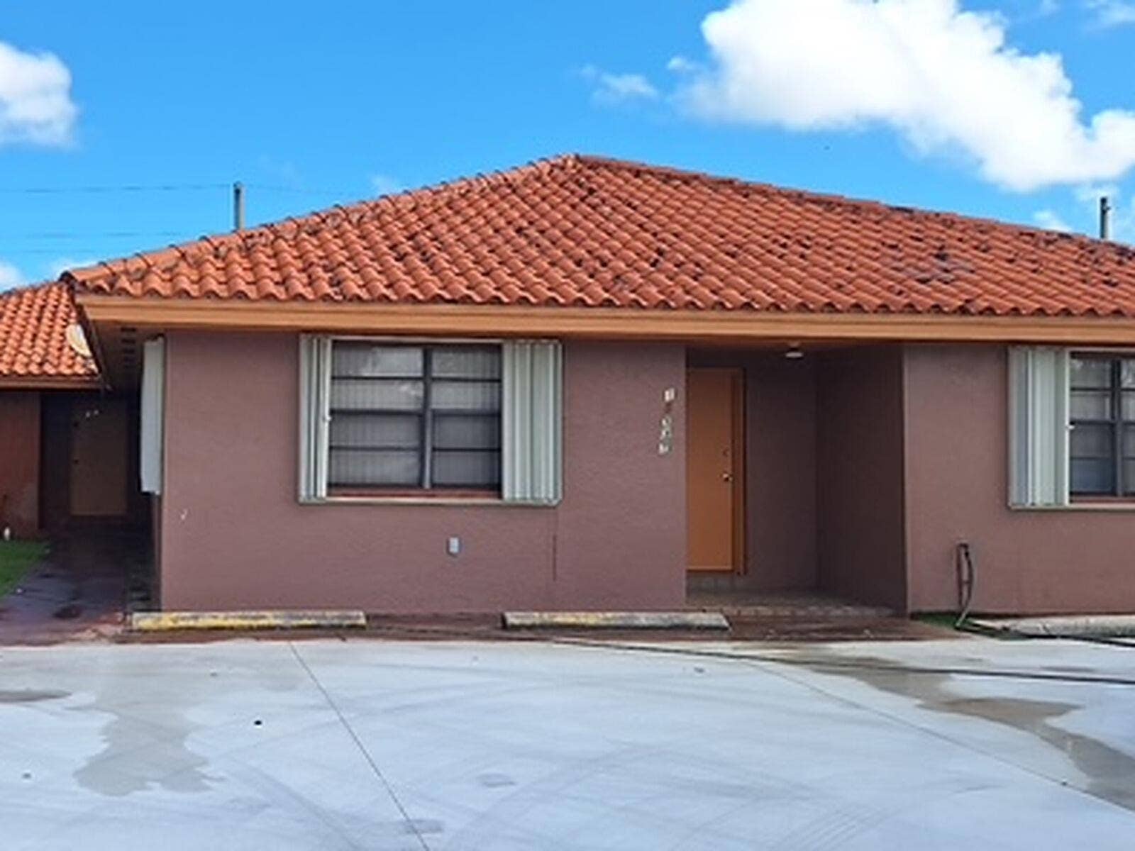 17337 SW 107TH Avenue, Miami, FL 33157 mls_side_1600x1200