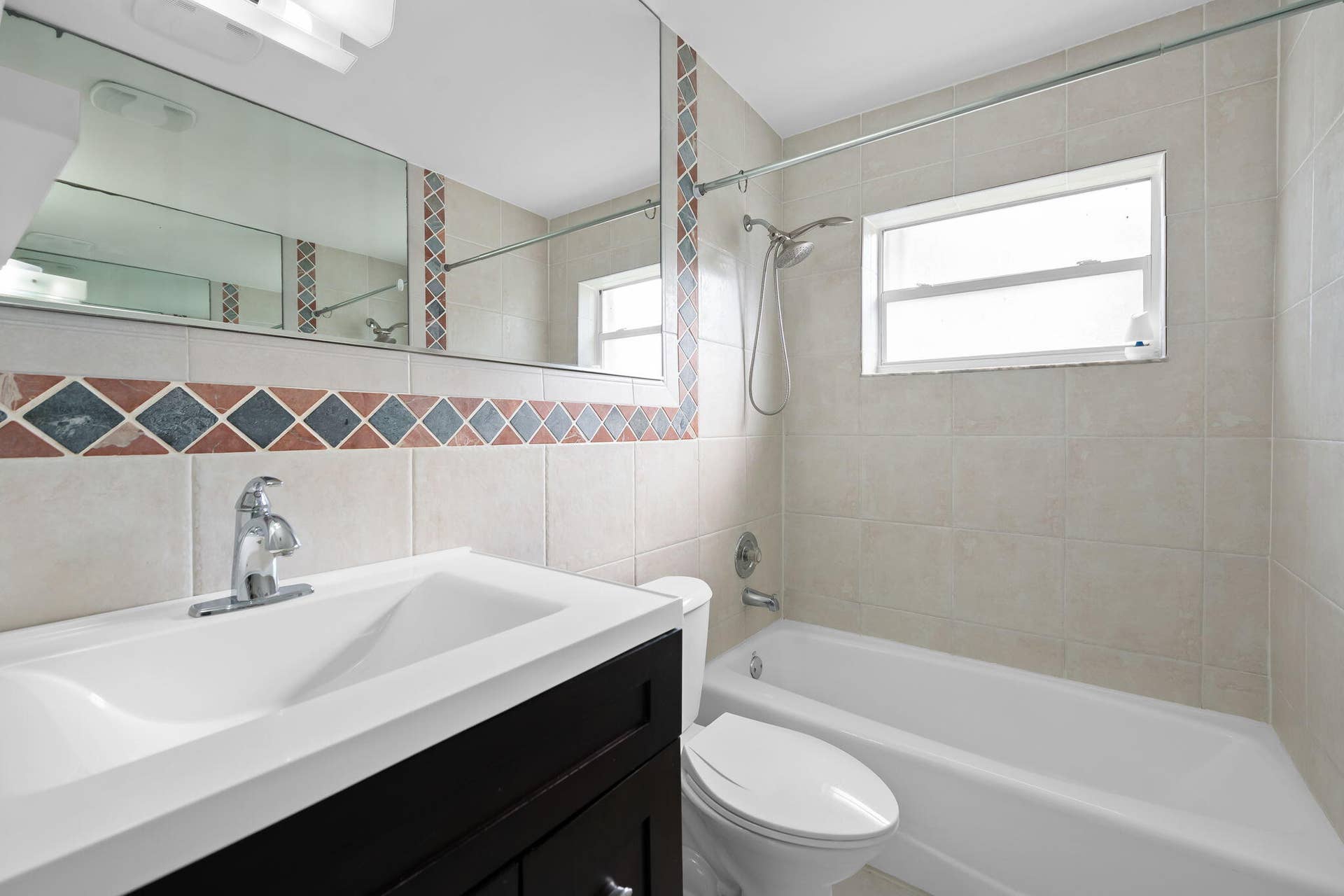 4031 NE 15TH Avenue, Oakland Park, FL 33334 13-web-or-mls-DSC_4062