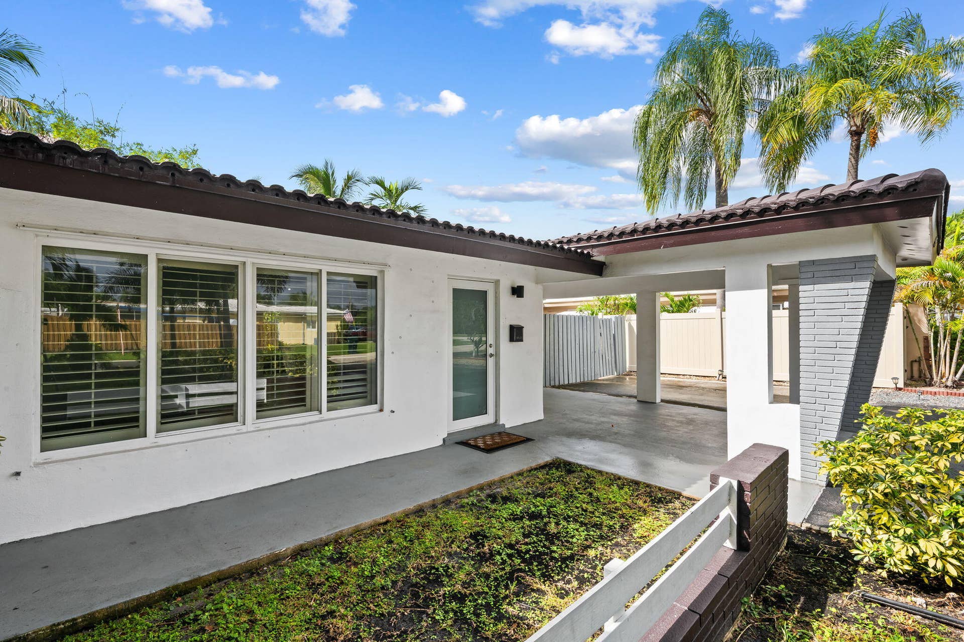 4031 NE 15TH Avenue, Oakland Park, FL 33334 4-web-or-mls-DSC_4001