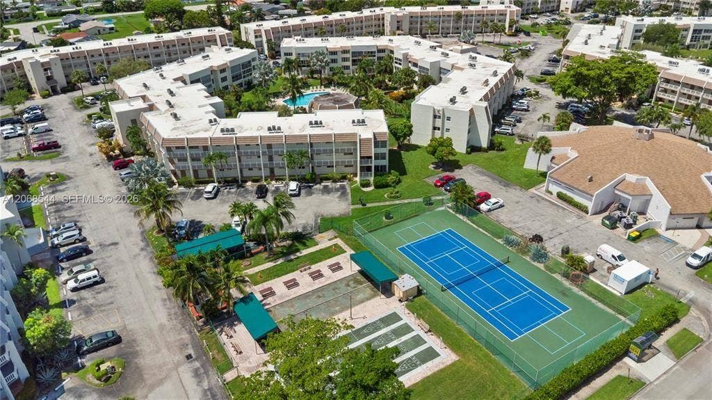 6770 Royal Palm Boulevard, #305L, Margate, FL 33063 aerial2