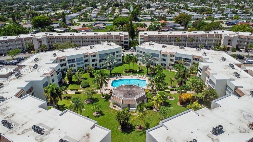 6770 Royal Palm Boulevard, #305L, Margate, FL 33063 aerial