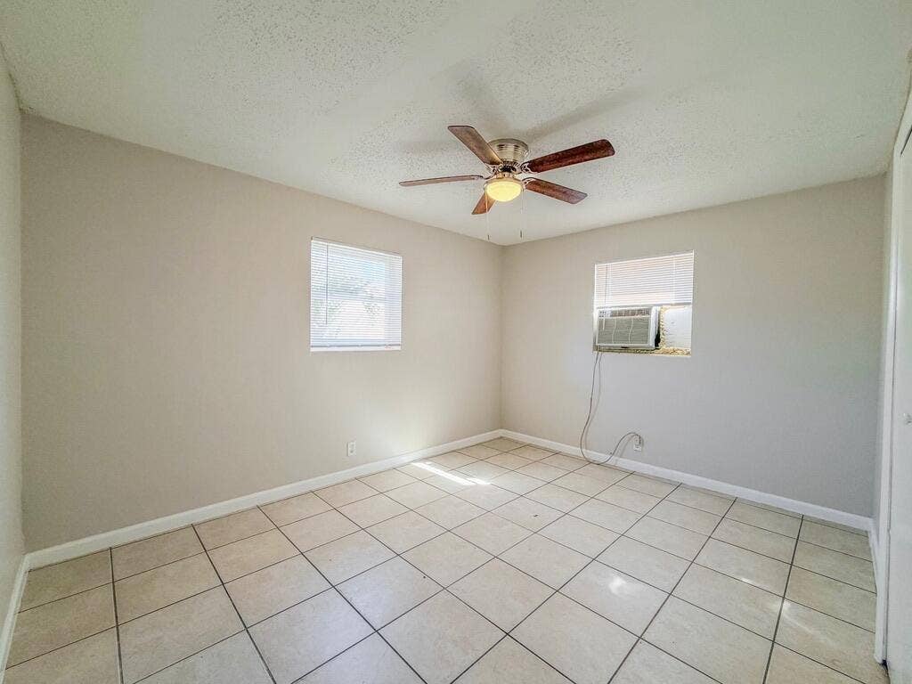 1003 8th Street, #1, West Palm Beach, West Palm Beach, FL 33401 B89A30EE-DC42-4596-A3D0-7A7EB837C008_1_1