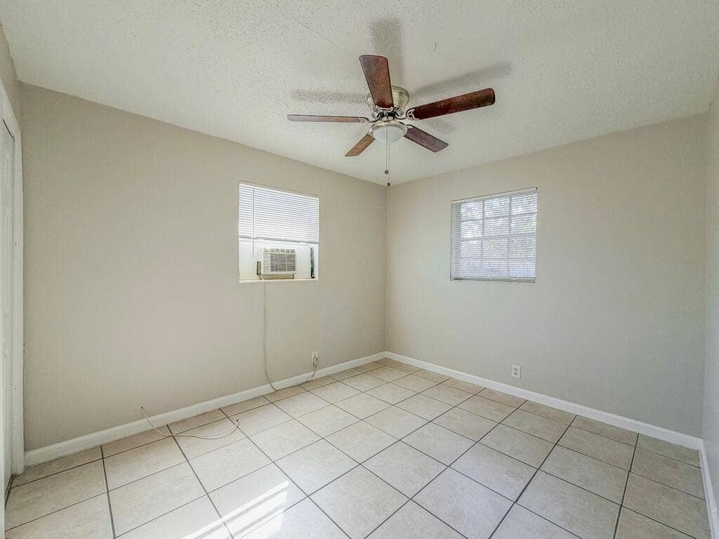 1003 8th Street, #1, West Palm Beach, West Palm Beach, FL 33401 137C3CFF-DB96-4EFA-85EB-C2CFDDBD8746_1_1