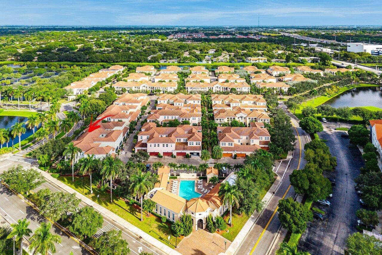 8221 NW 8TH Way, Boca Raton, FL 33487 060-8221Northwest8Way-BocaRaton-FL-33487