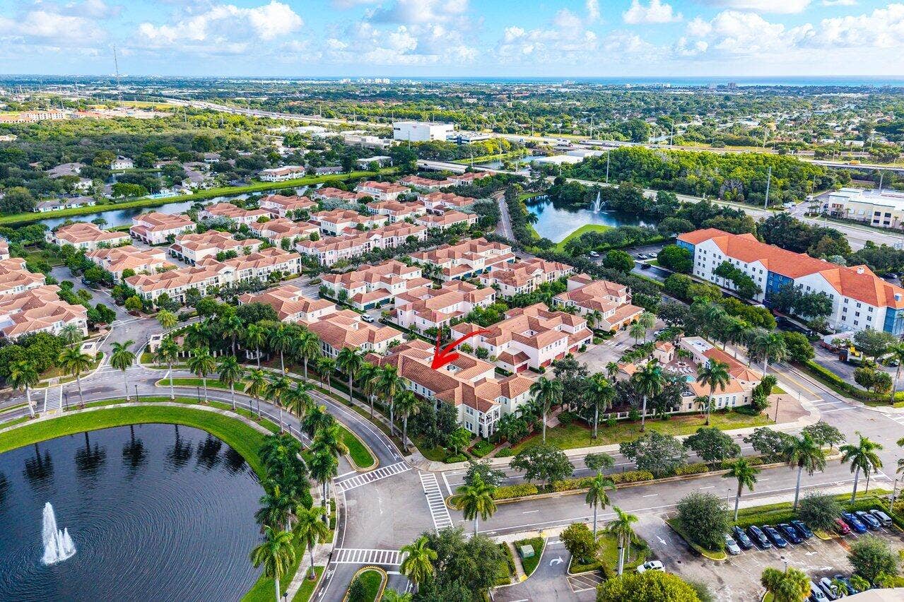 8221 NW 8TH Way, Boca Raton, FL 33487 Aerial View Community Overview