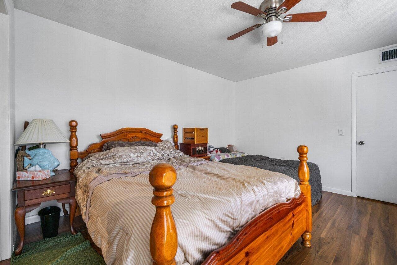 221 2ND Way, West Palm Beach, FL 33407 020-2212ndWay-WestPalmBeach-FL-33407-SMA