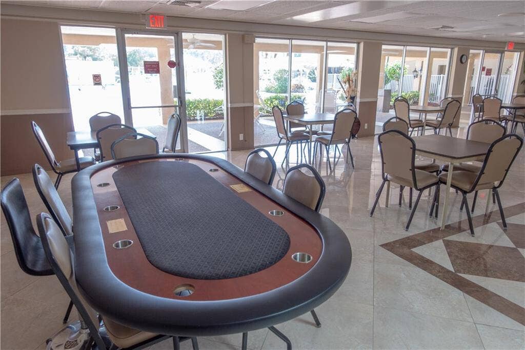 Club house 2