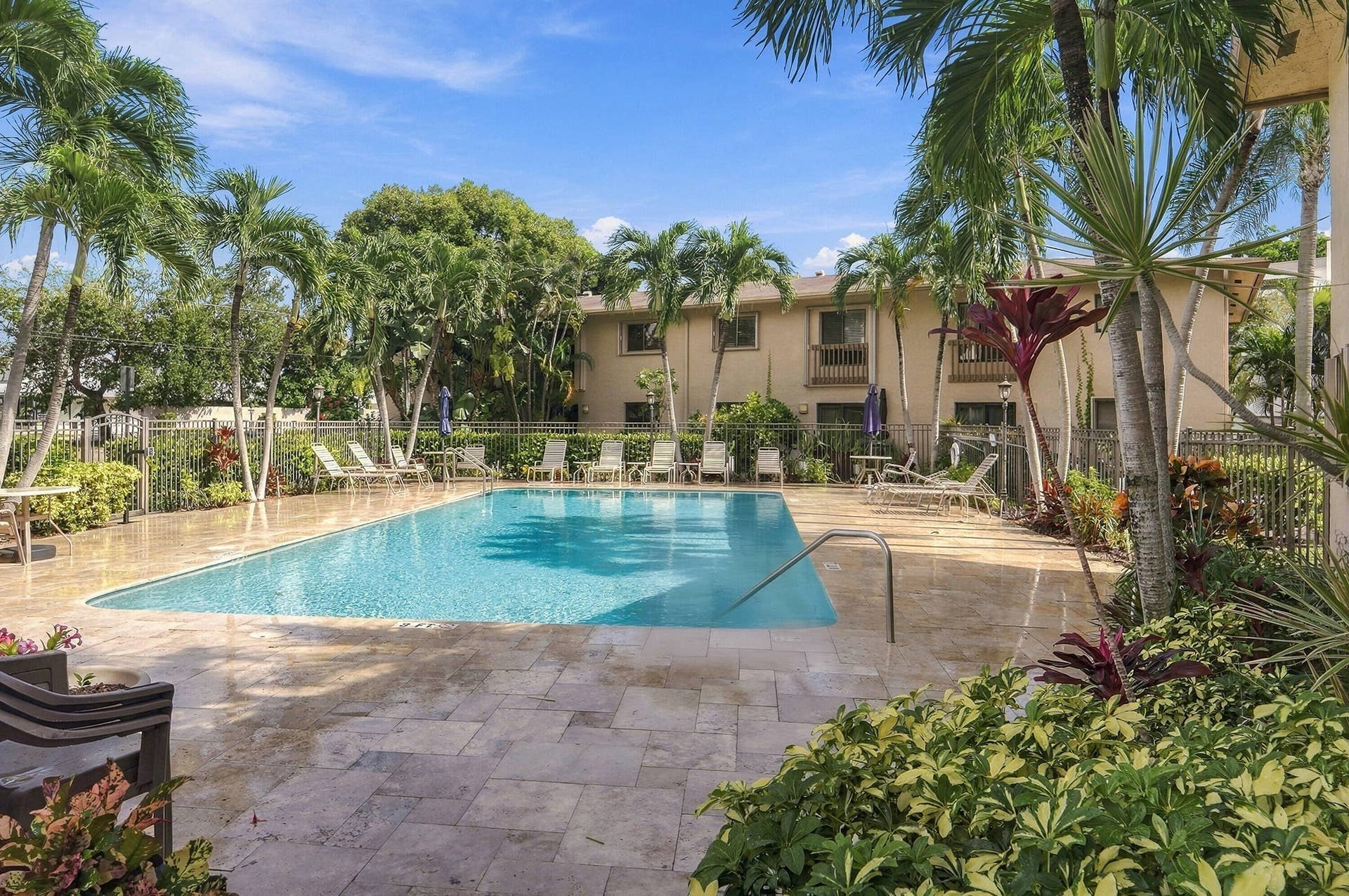 2907 NE 8TH Terrace, #201, Oakland Park, FL 33334 24_dsc07864