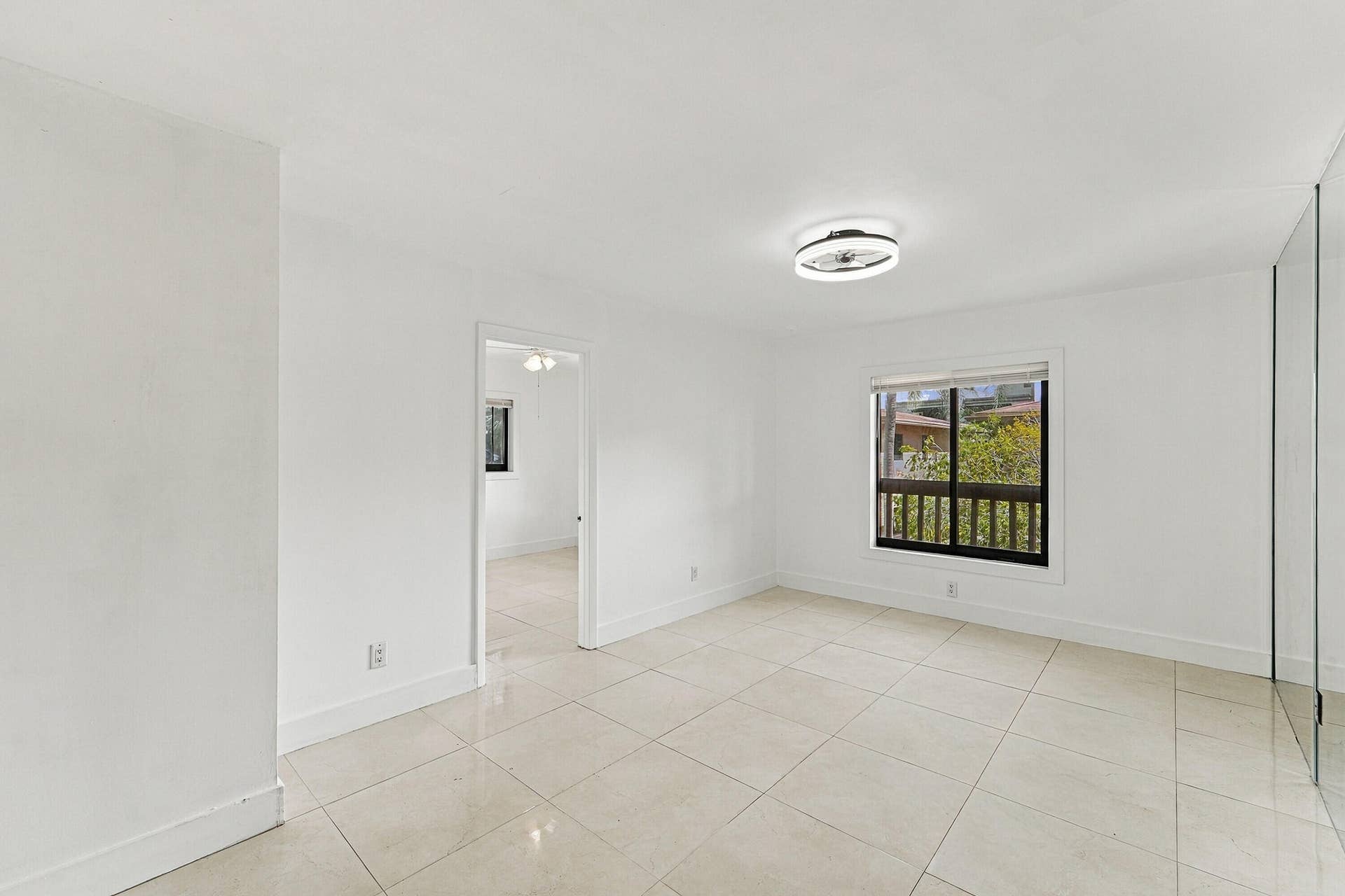 2907 NE 8TH Terrace, #201, Oakland Park, FL 33334 07_dsc07934