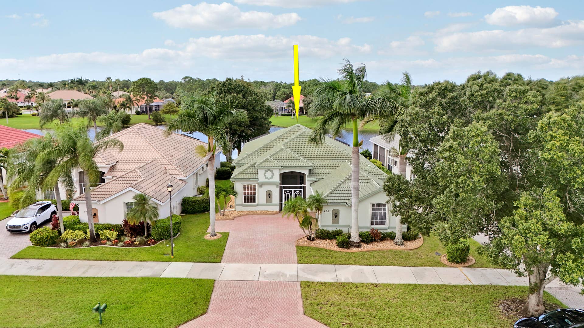 636 SW Lake Charles Circle, Port St Lucie, FL 34986 Front View