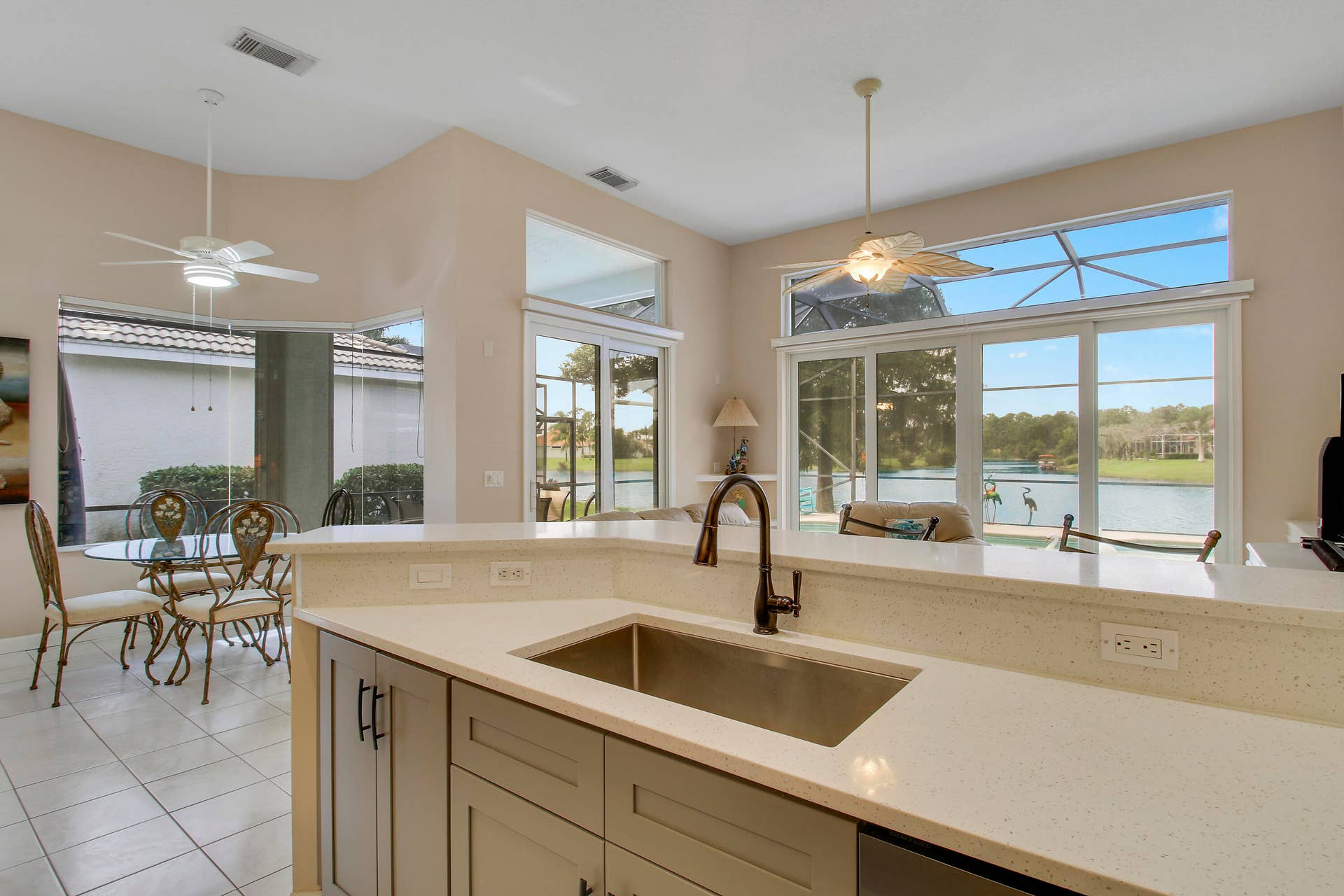 636 SW Lake Charles Circle, Port St Lucie, FL 34986 Kitchen