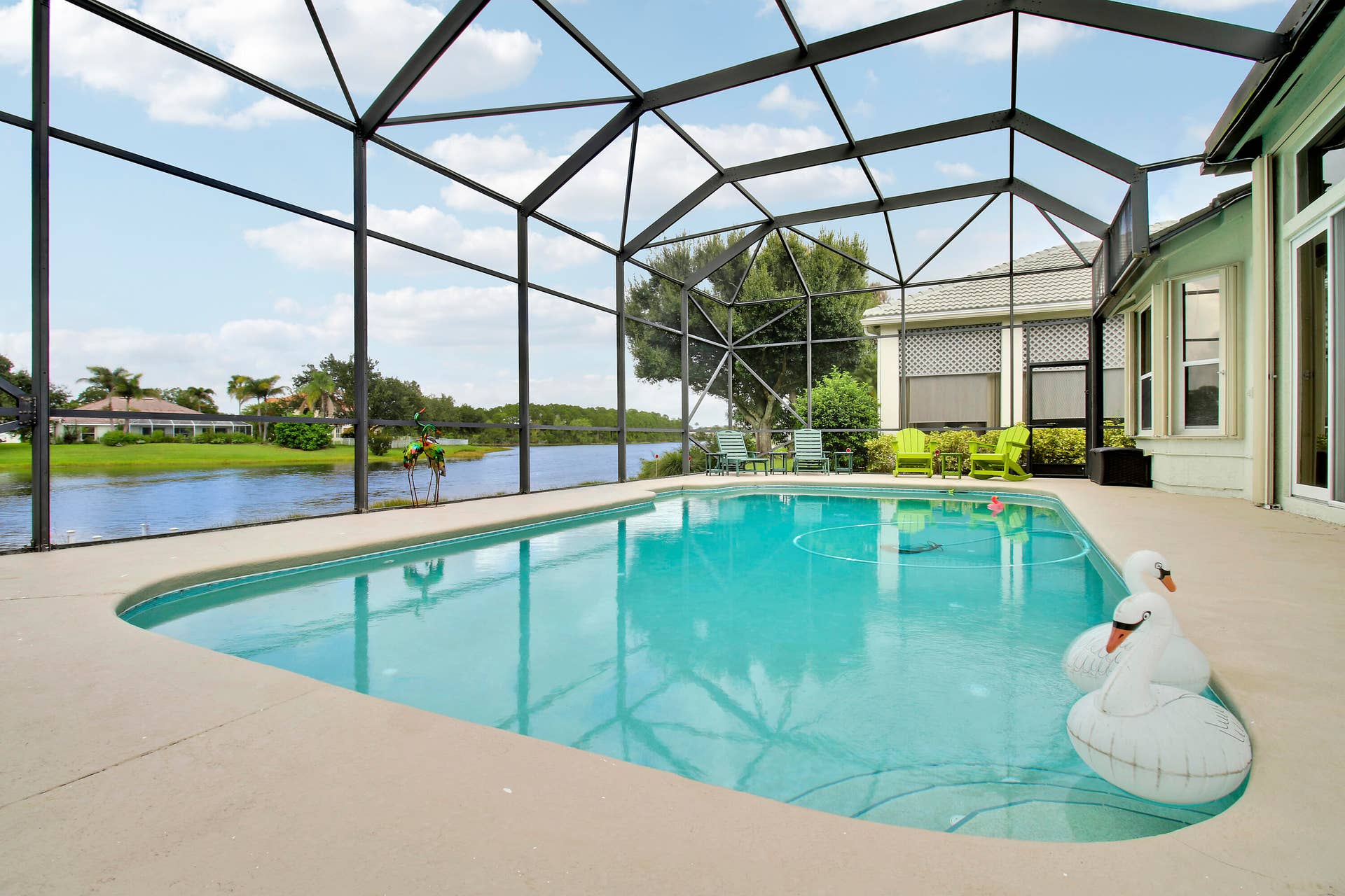 636 SW Lake Charles Circle, Port St Lucie, FL 34986 Pool View