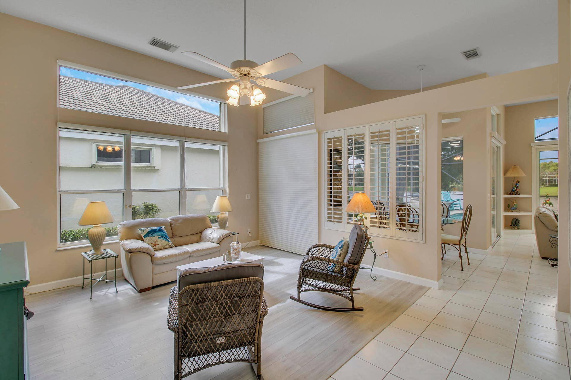636 SW Lake Charles Circle, Port St Lucie, FL 34986 Living/Breakfast Nook