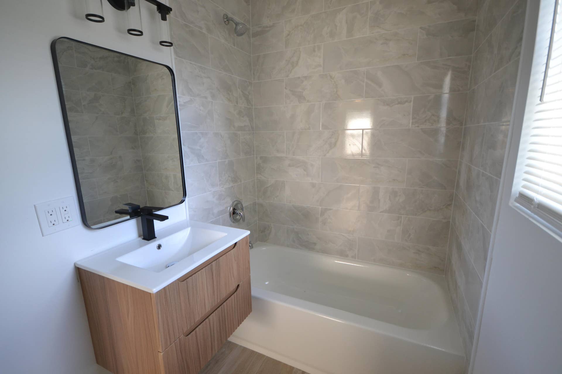 217 Butler Street, #3, West Palm Beach, West Palm Beach, FL 33407 DSC_0764