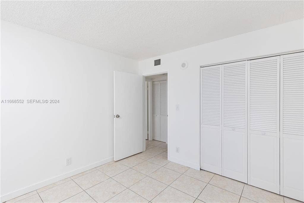 17011 N BAY Road, #919, Sunny Isles Beach, Sunny Isles Beach, FL 33160 GetMedia - 2026-10-30T184401.586