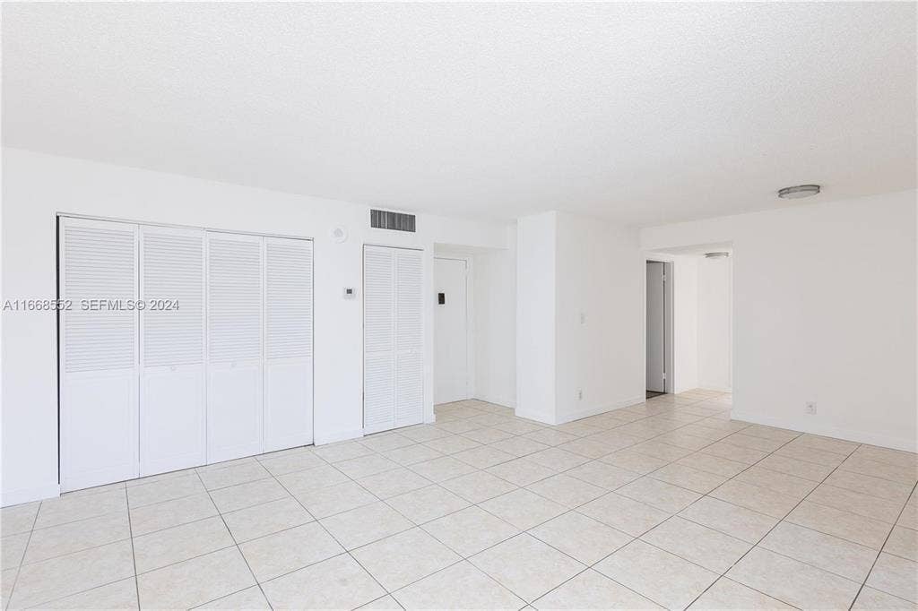 17011 N BAY Road, #919, Sunny Isles Beach, Sunny Isles Beach, FL 33160 GetMedia - 2026-10-30T184257.092