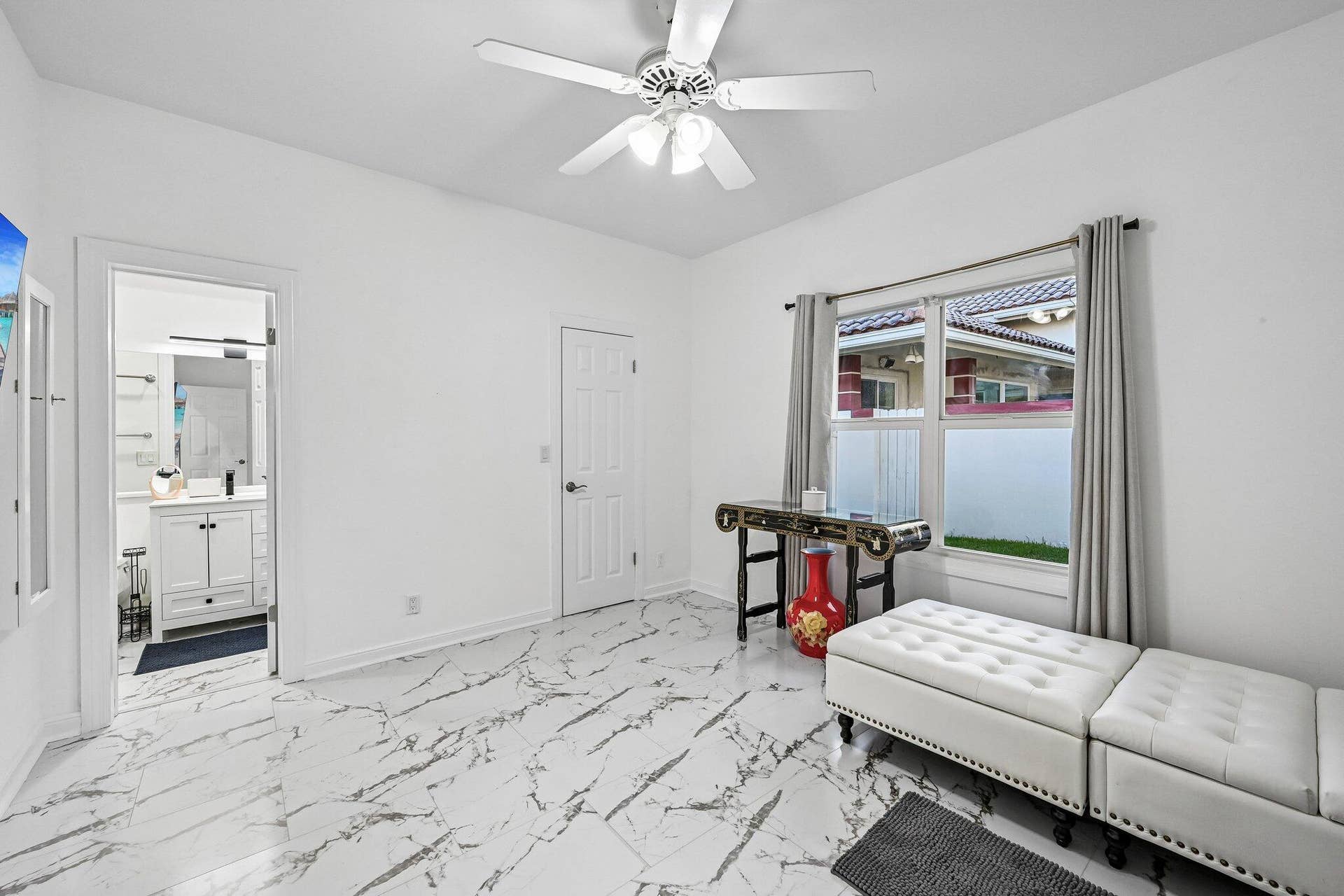 39-web-or-mls-Kirkaldy Ln-S2910-039