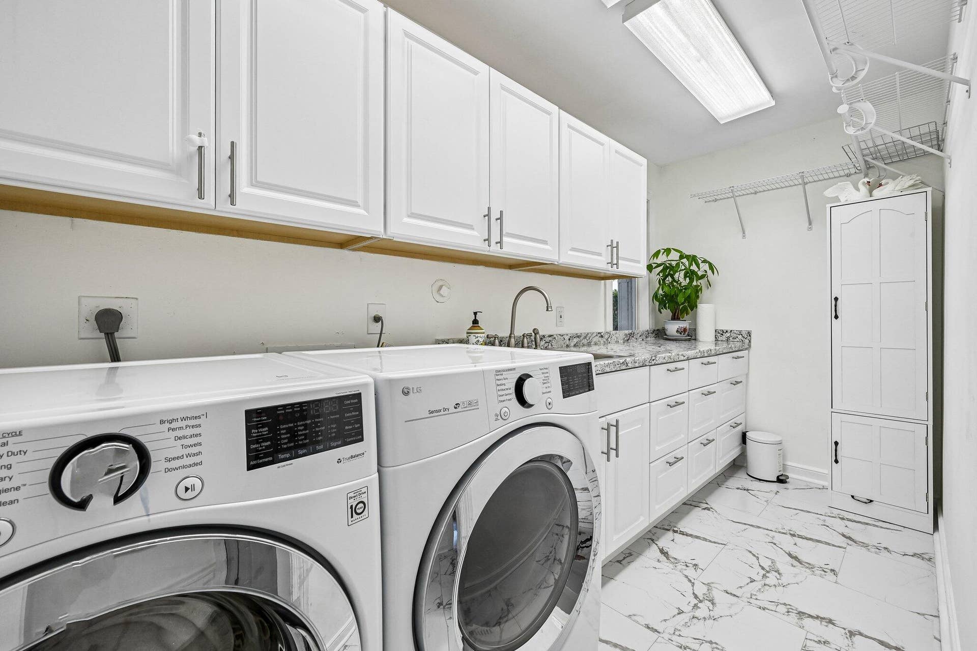 24-web-or-mls-Kirkaldy Ln-S2910-024