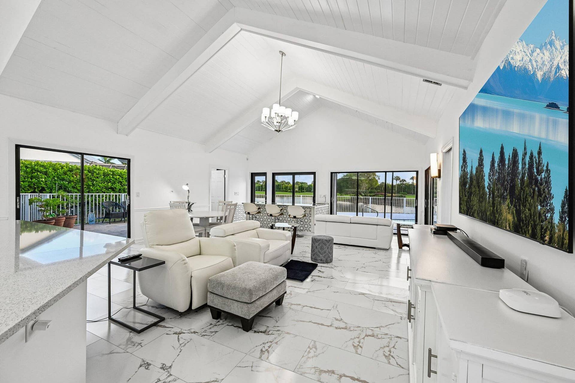 8-web-or-mls-Kirkaldy Ln-S2910-008
