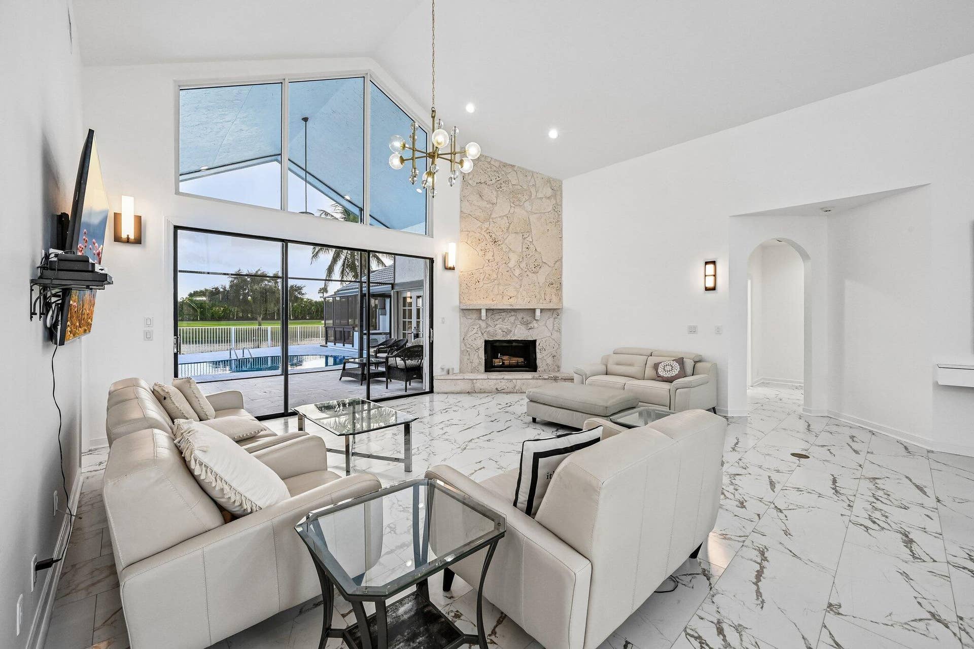 9-web-or-mls-Kirkaldy Ln-S2910-009