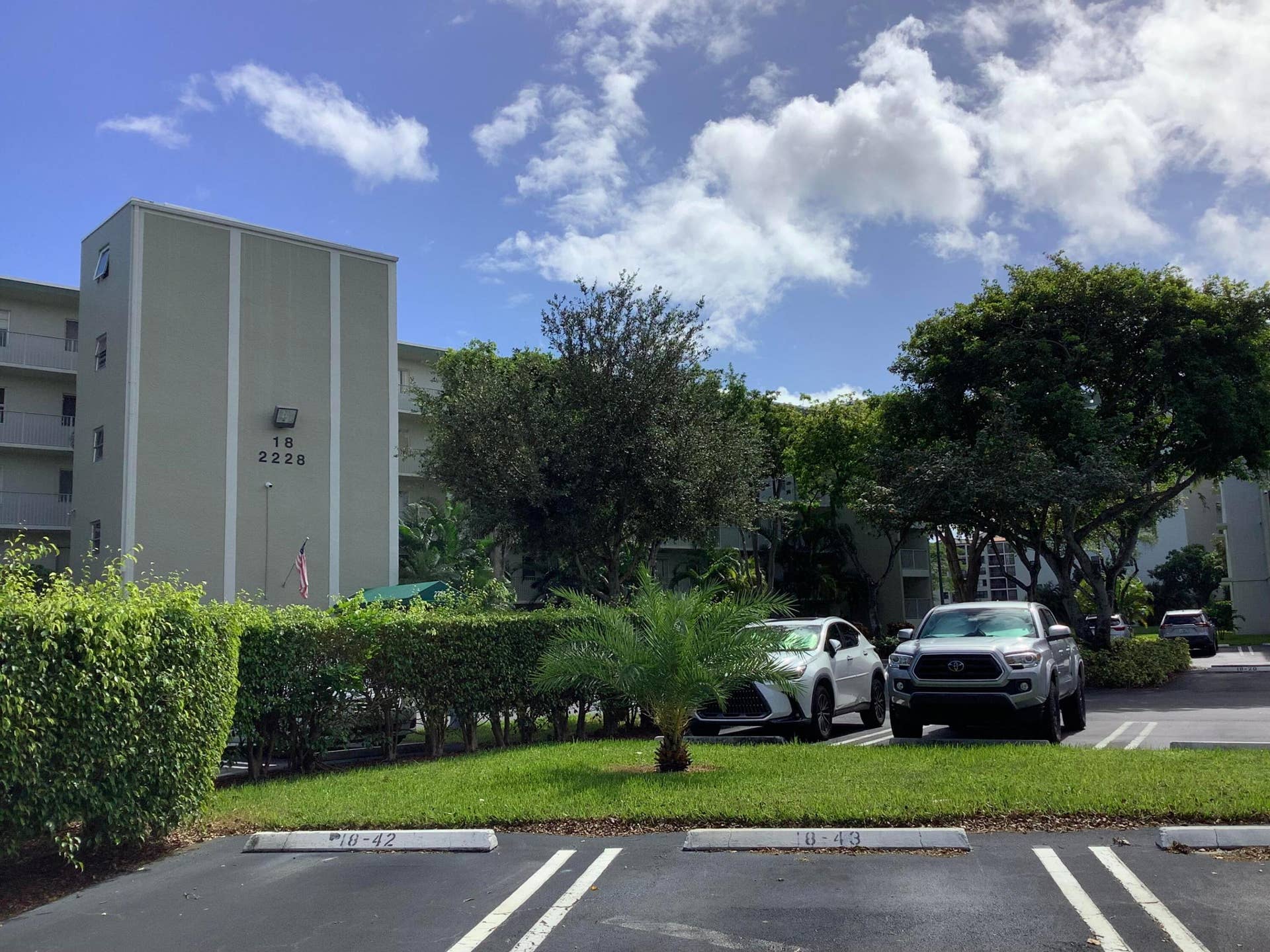 2228 N CYPRESS BEND Drive, #307, Pompano Beach, FL 33069 IMG_5996