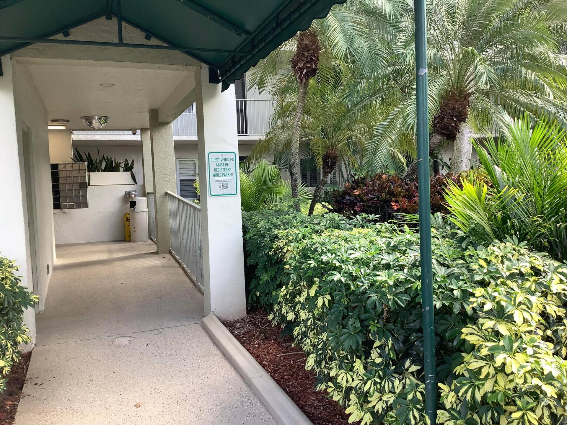 2228 N CYPRESS BEND Drive, #307, Pompano Beach, FL 33069 IMG_5998