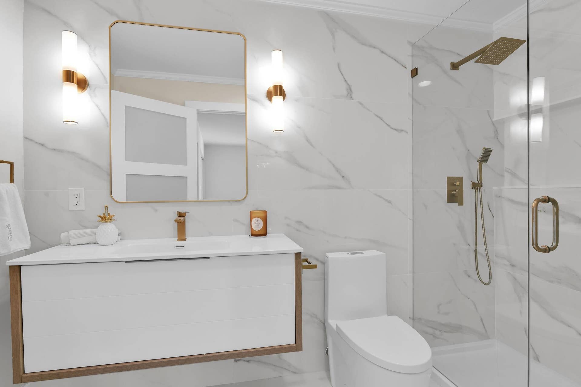 6068 VIA DIANA, Delray Beach, FL 33484 master bathroom