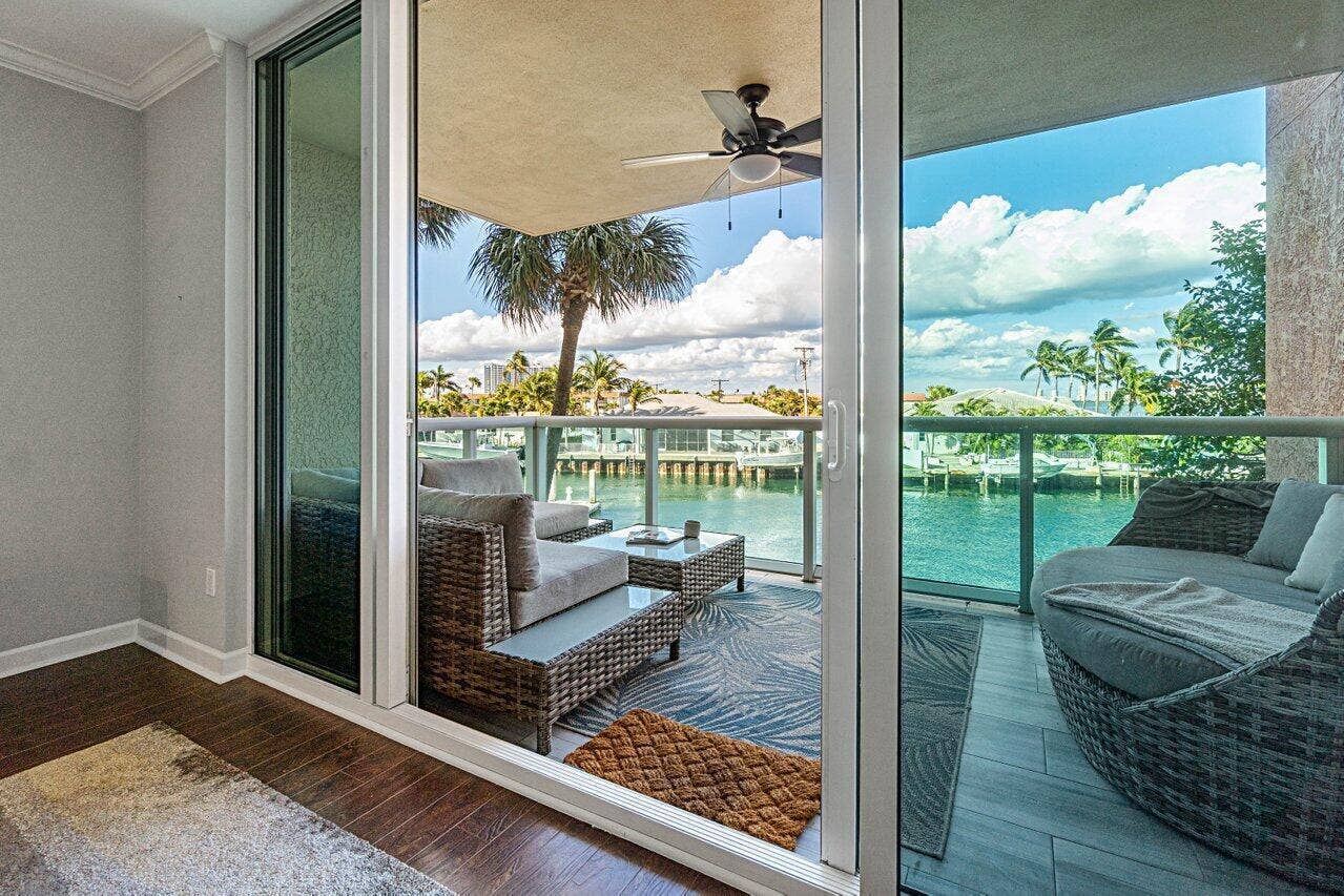 2650 Lake Shore Drive, #201, West Palm Beach, FL 33404 036-2640LakeShoreDrive-RivieraBeach-FL-3