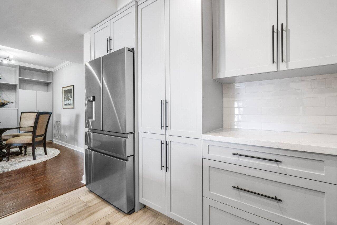 2650 Lake Shore Drive, #201, West Palm Beach, FL 33404 Remodeled Kitchen