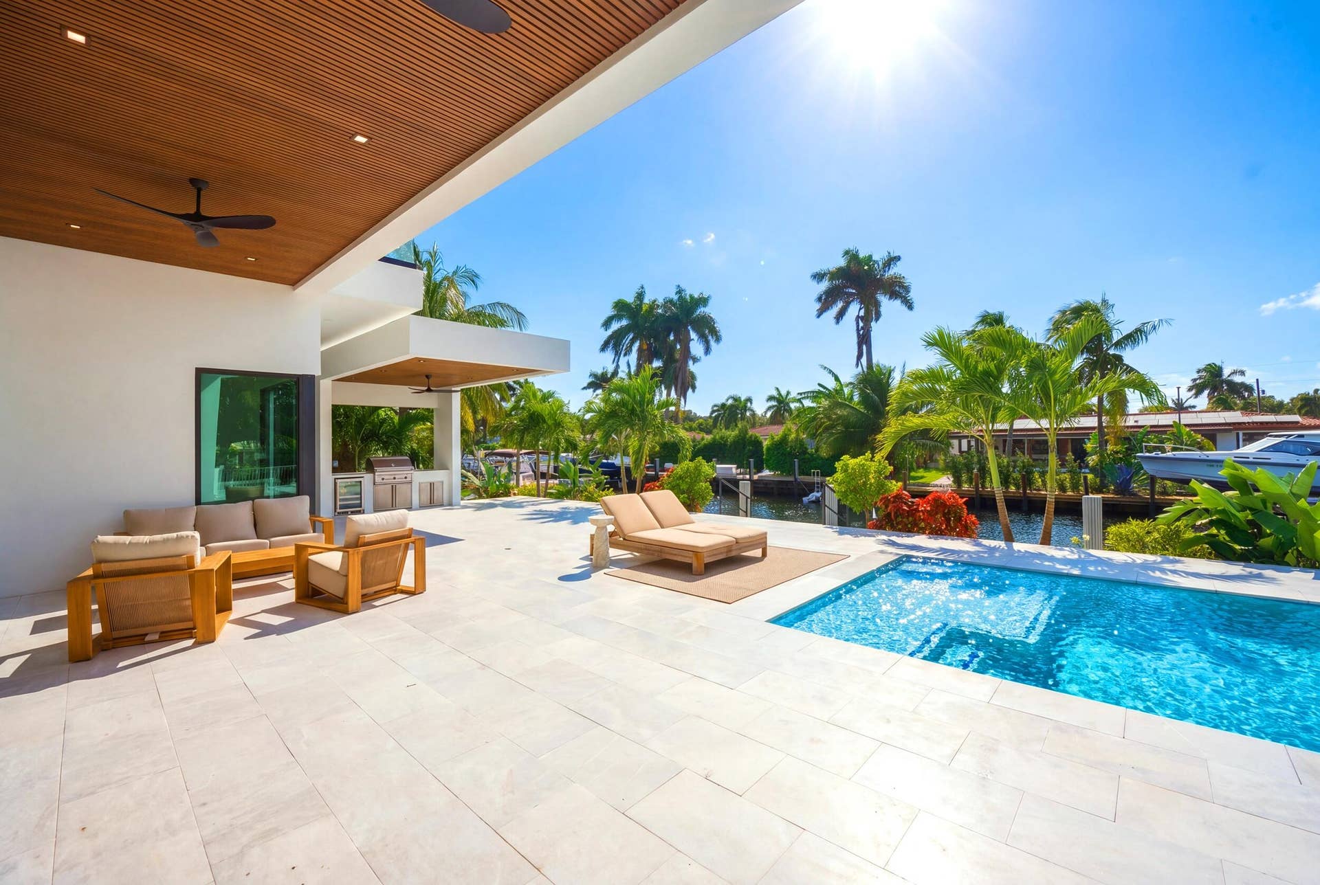 4931 NE 25TH Avenue, Lighthouse Point, FL 33064 139_129__jjl4578_reedit_5f8da42f_139c928