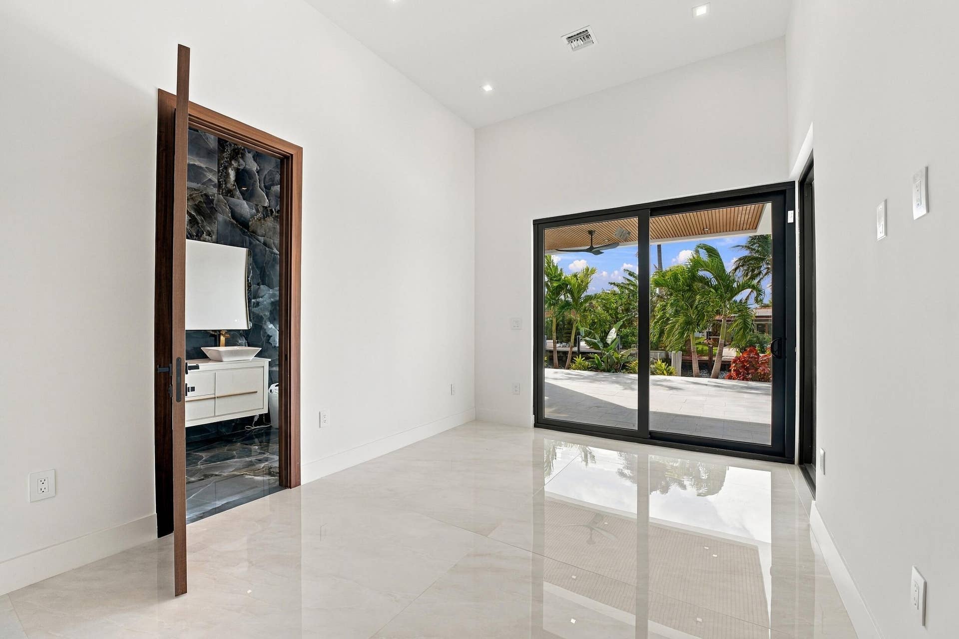 4931 NE 25TH Avenue, Lighthouse Point, FL 33064 52__jjl4133