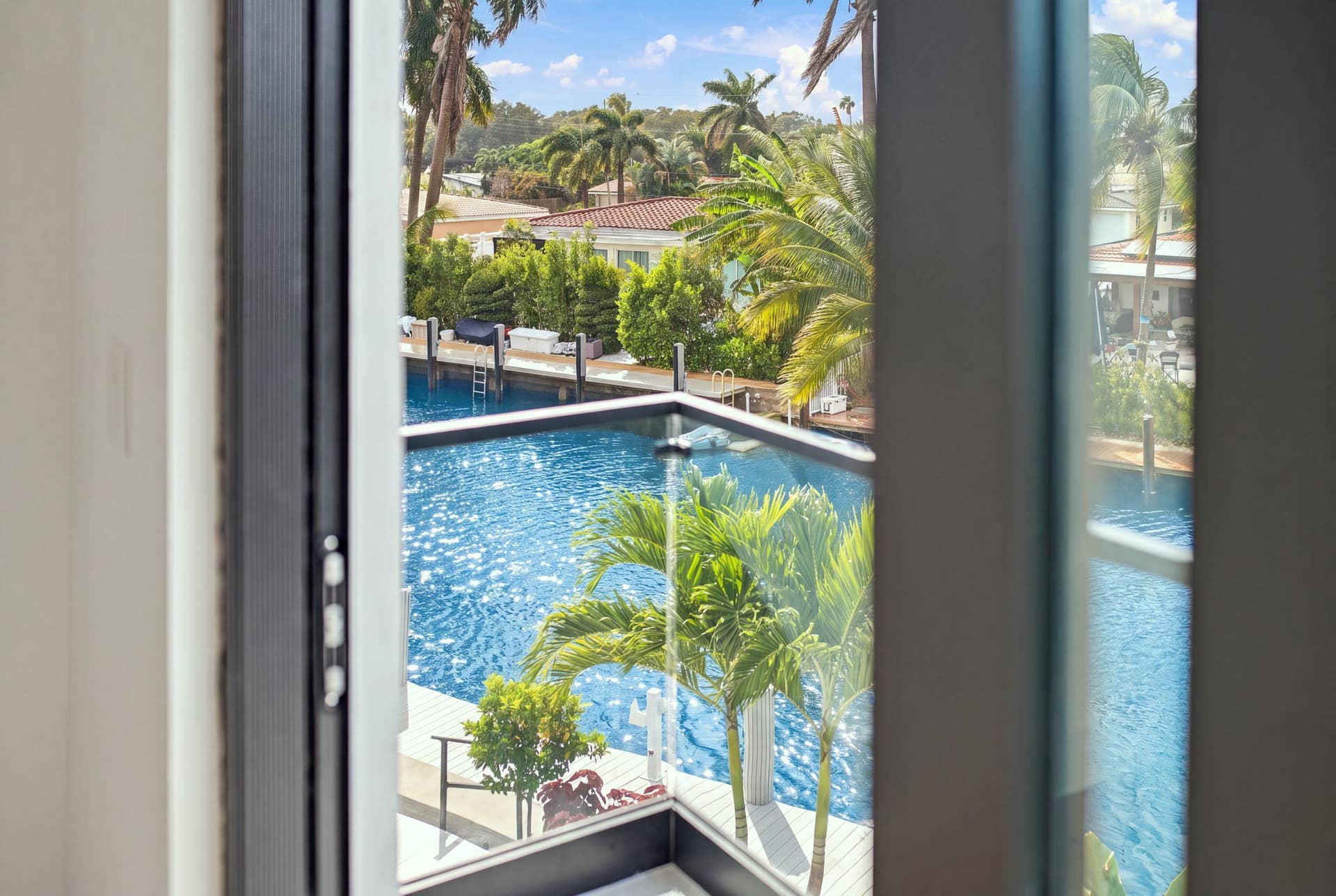 4931 NE 25TH Avenue, Lighthouse Point, FL 33064 120_118__jjl4468_reedit_153fe98f