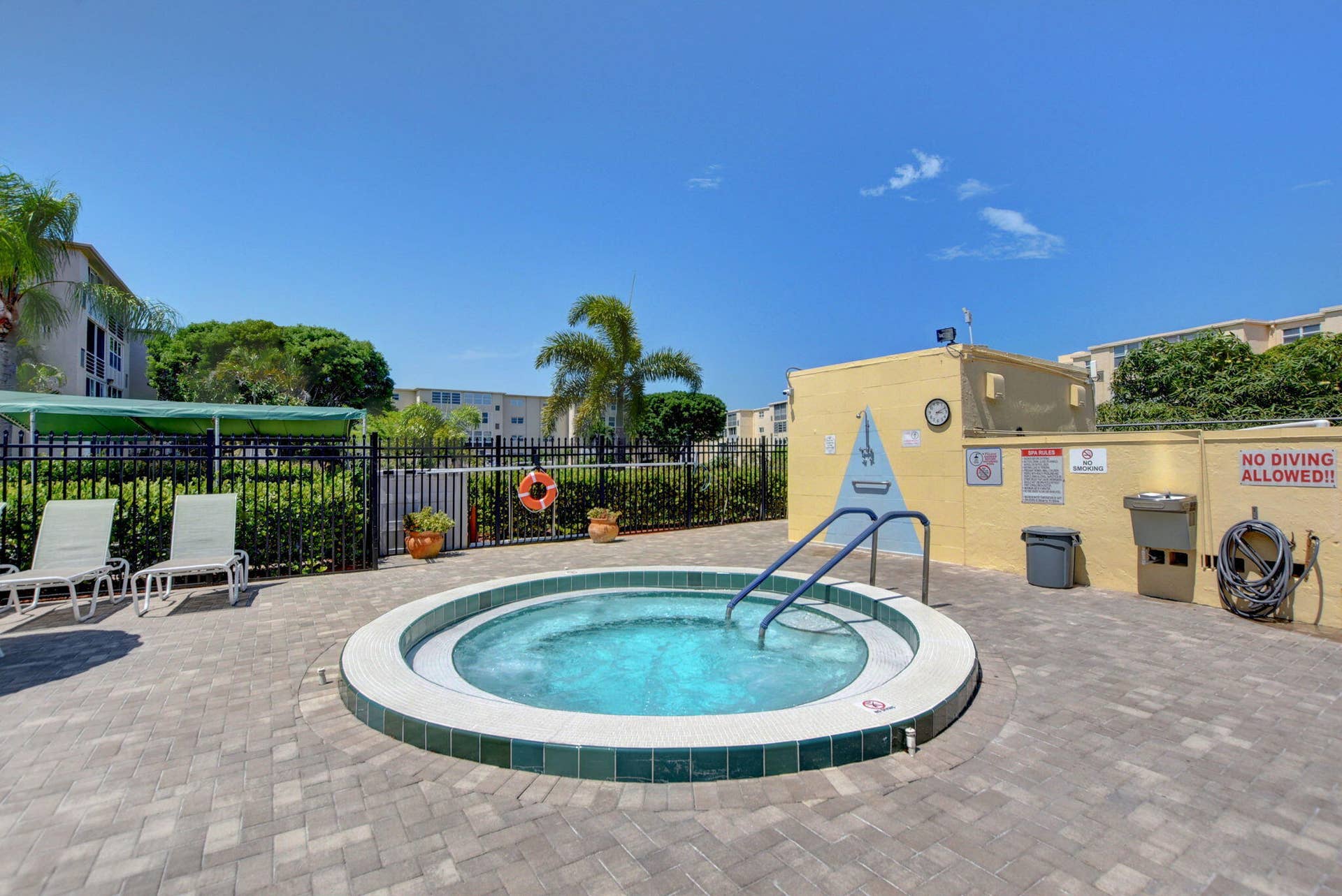 hot tub/spa