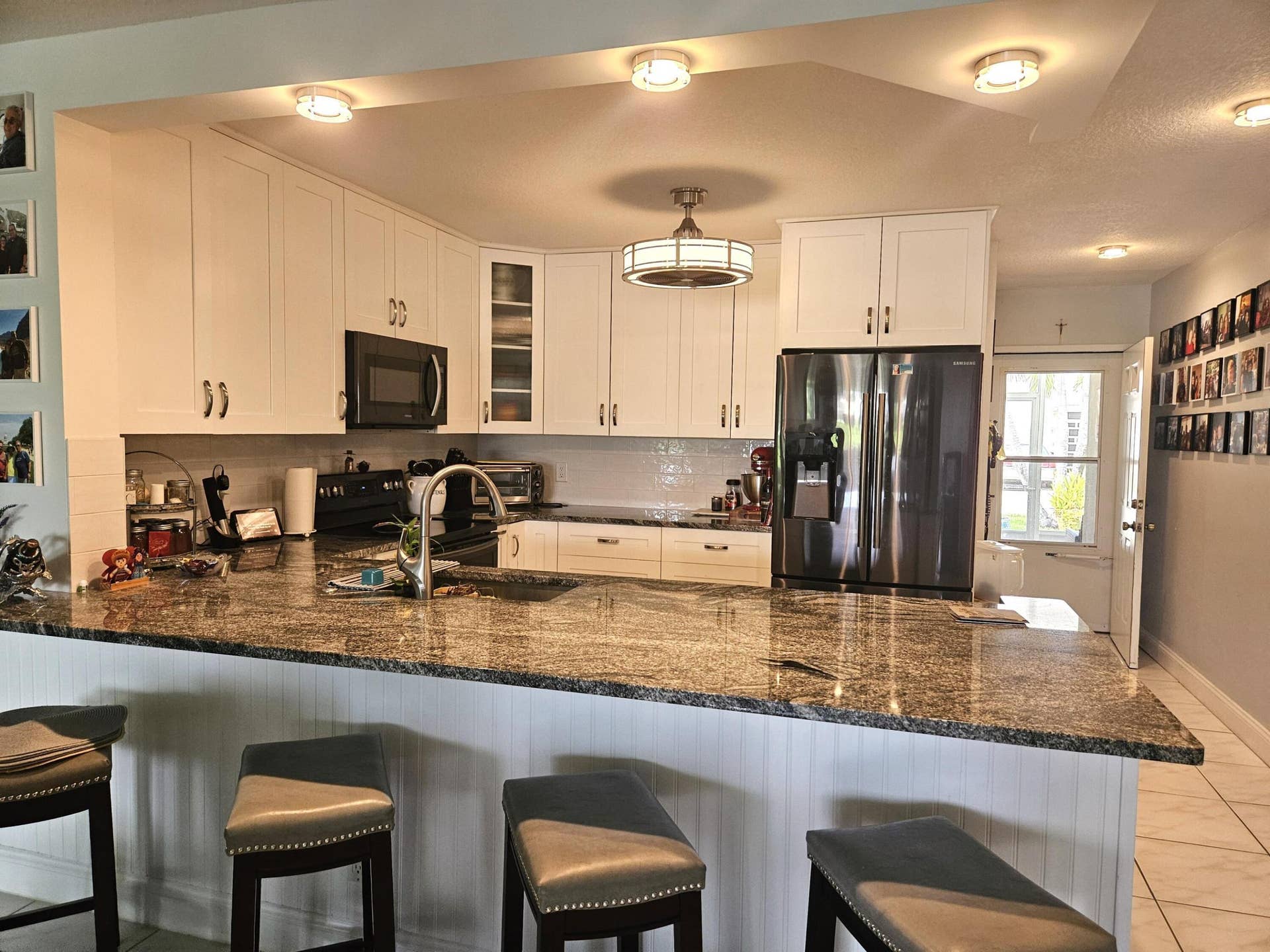 18999 STEWART Circle, #6, Boca Raton, Boca Raton, FL 33496 kitchen counter with stools