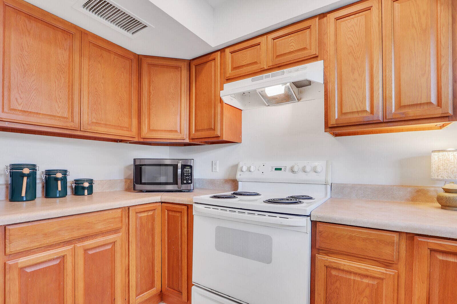 5806 SE Wilsie Drive, Stuart, FL 34997 10_IMG_7436_mls