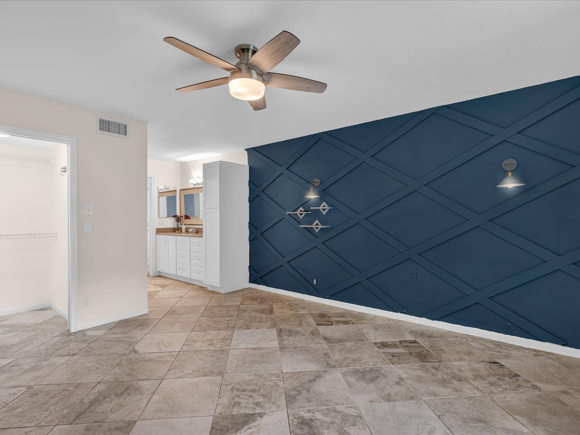 1151 CALAMONDIN Terrace, #103, Delray Beach, FL 33445 2 Walk-in Closets