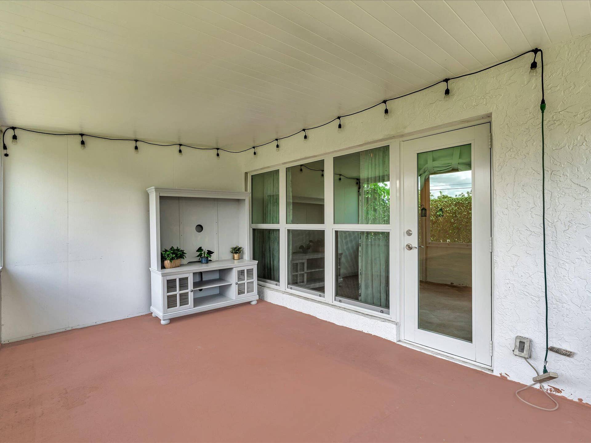 1151 CALAMONDIN Terrace, #103, Delray Beach, FL 33445 Impact Glass